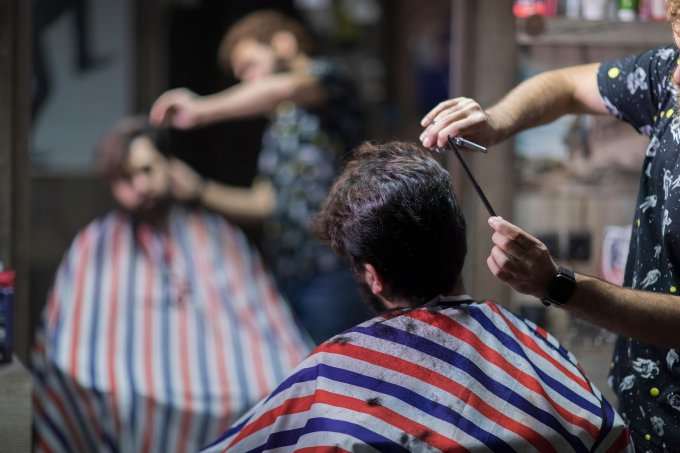 Polityka zwrotów w salonie fryzjerskim